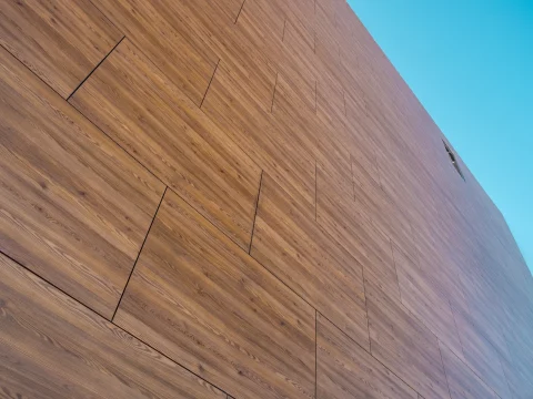 Elewacja budynku HPL drewniany